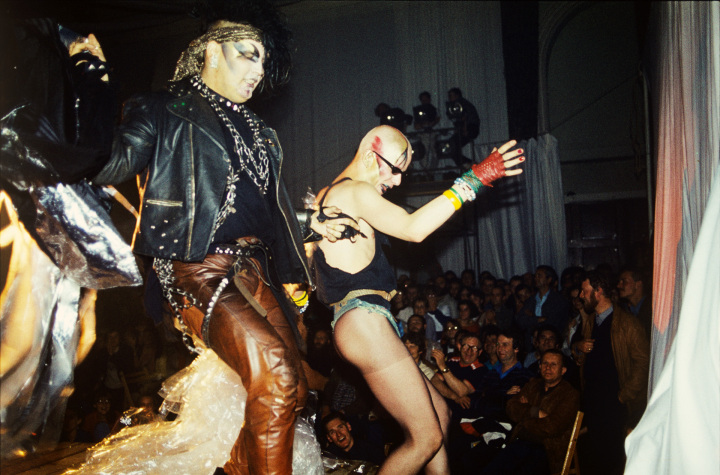 Jürgen Hohmuth aus der Serie „Chic, Charmant, Dauerhaft“ Berlin, 1983–1985 © Jürgen Hohmuth