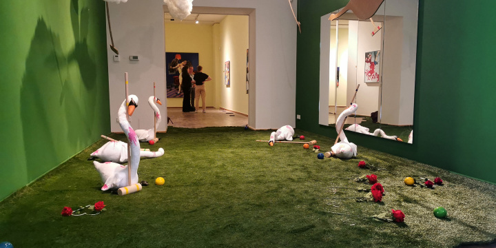 Zohar Fraiman: Players in Paradise, Installation in der Kunstsammlung Jena 2026
