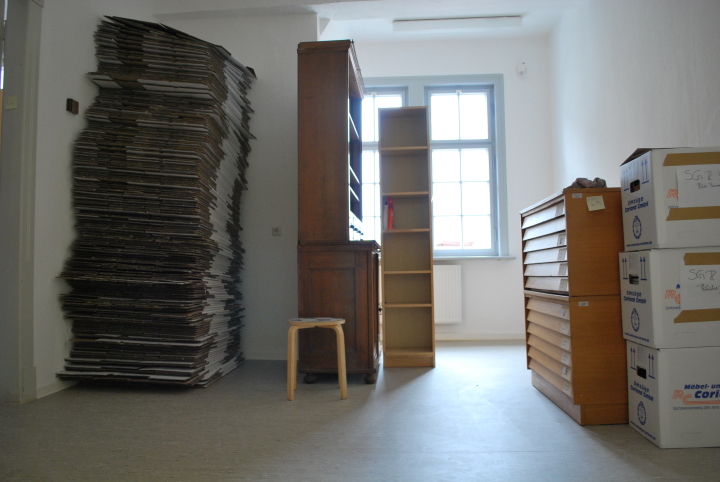 Umzugskartons, Büroräume Stadtmuseum, Bauzeit Göhre
