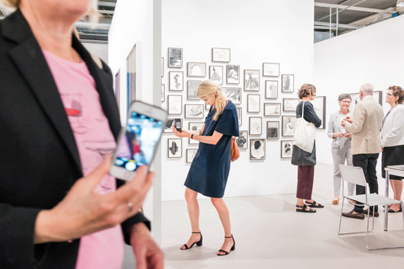 Julian Röder. DEAL. o.T. Basel, 5.2017